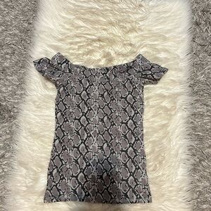 Snakeskin Print Off-Shoulder Top